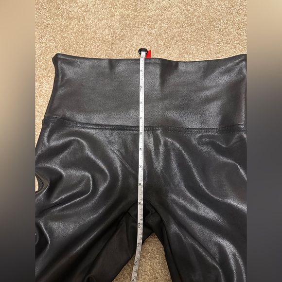 Spanx SPANXshape™ Faux Leather Leggings Black Size M - Picture 10 of 14